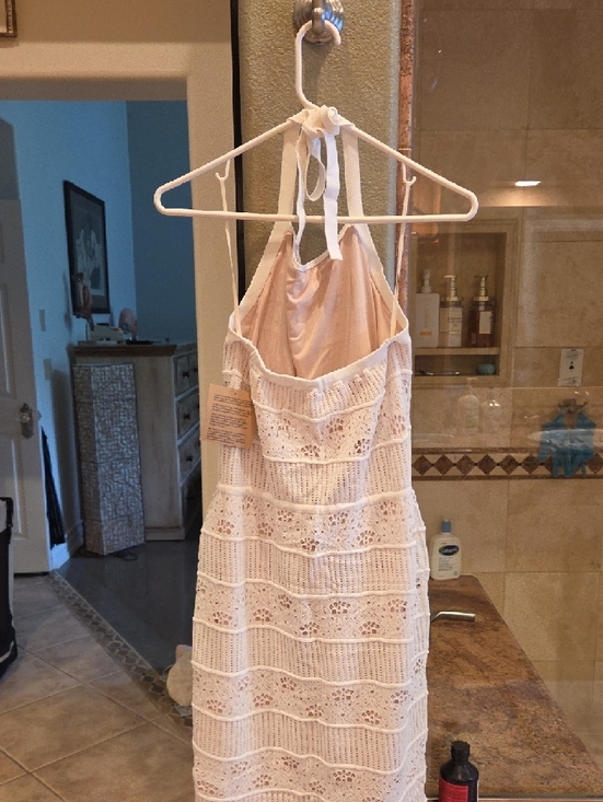 Sleeveless White Crochet Halter Dress--: The "Event-Ready" NWT - Picture 8 of 11